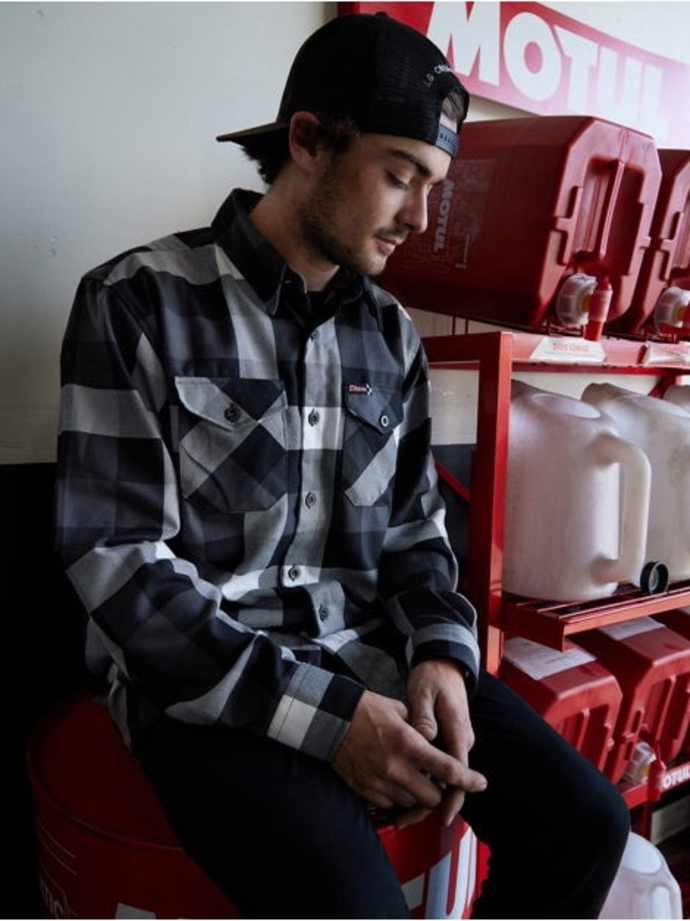 New Dixxon Flannel Co. The Finish Line Flannel Size XL